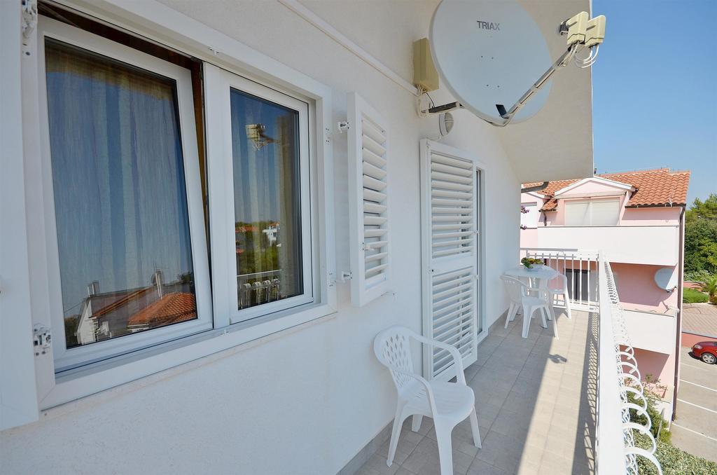 Apartments Sime Vodice Esterno foto