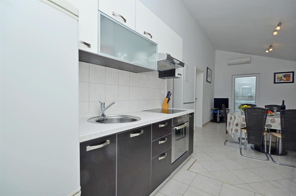Apartments Sime Vodice Esterno foto